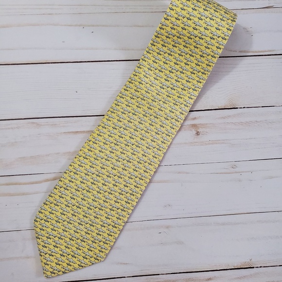 Vineyard Vines Other - Vineyard Vines Shark Hand Picked Tie 100% silk